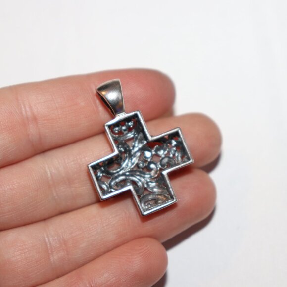 Stunning ATI sterling silver cross pendant .925 1 3/8" tall - Picture 4 of 6